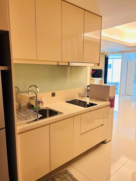Service Residence for Rent at Carlton @ Plaza Damas 3 - Zev Azez - Kitchen - PropertyGuru.com.my