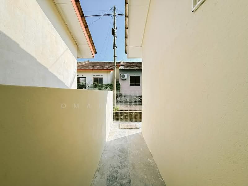 1-storey Terraced House for Sale in Port Dickson (Negeri Sembilan) - Omar Sanusi - PropertyGuru.com.my