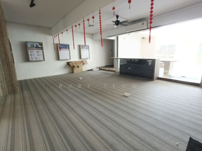 Shop for Rent in Pusat Perdagangan Danga Utama (Johor Bahru) - Ruby Teow - Interior - PropertyGuru.com.my