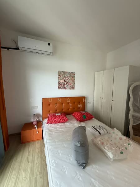Apartment for Rent at Regalia Park @ Forest City - Chung How Siew - Bedroom - PropertyGuru.com.my