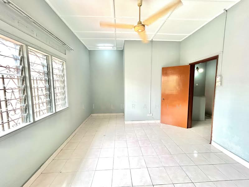 2-storey Terraced House for Sale in Taman Melawati (Ulu Kelang) - Azli Ibrahim - Interior - PropertyGuru.com.my