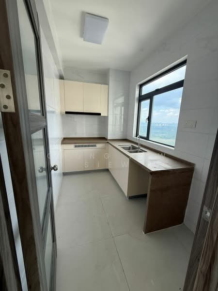 Apartment for Rent at Starview Bay @ Forest City - Chung How Siew - Kitchen - PropertyGuru.com.my