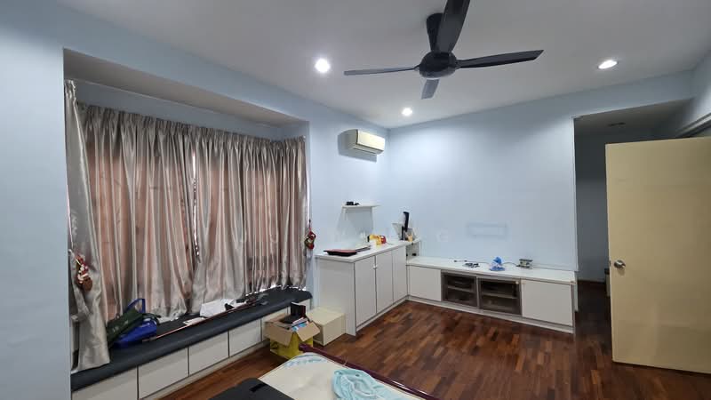 Lakeside Terrace untuk Untuk Dijual - RM 1,150,000, Apr 2026 - Bedroom - PropertyGuru.com.my