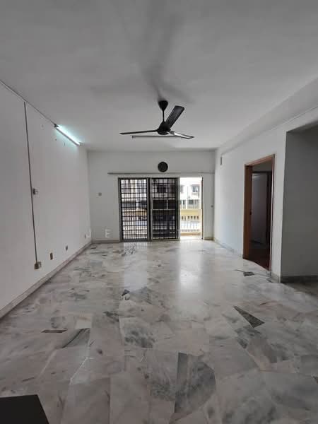 Condominium for Rent at Petaling Indah Condominiums - Jeff Tan - Living Room - PropertyGuru.com.my