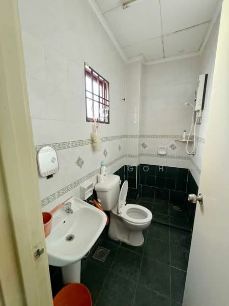 2-storey Terraced House for Sale in Taman Puchong Prima (Puchong) - Evan Goh - Bathroom - PropertyGuru.com.my