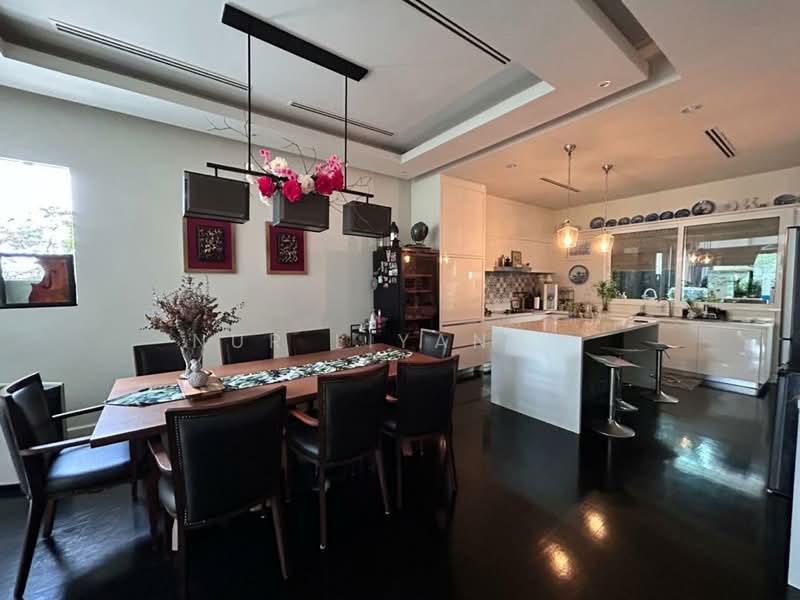 Townhouse for Rent in Bukit Kiara (Kuala Lumpur) - Nur Liyana . - Dining Room - PropertyGuru.com.my
