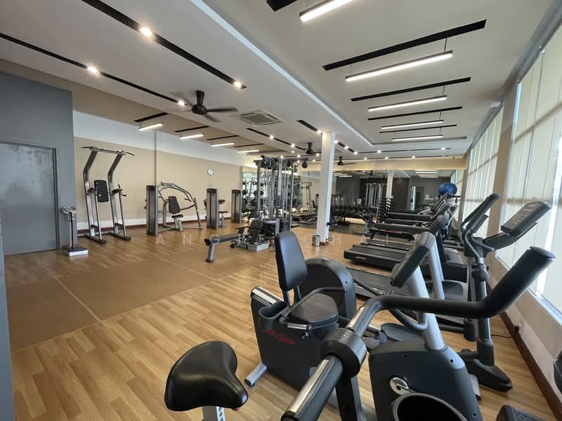 Kondominium untuk Dijual di Bungaraya Condominium - Angie Chai - Gym - PropertyGuru.com.my