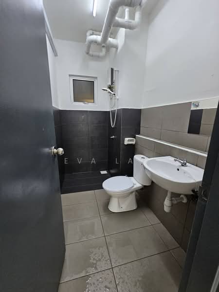 Condominium for Rent at Residensi Lanai - Eva Law - Bathroom - PropertyGuru.com.my