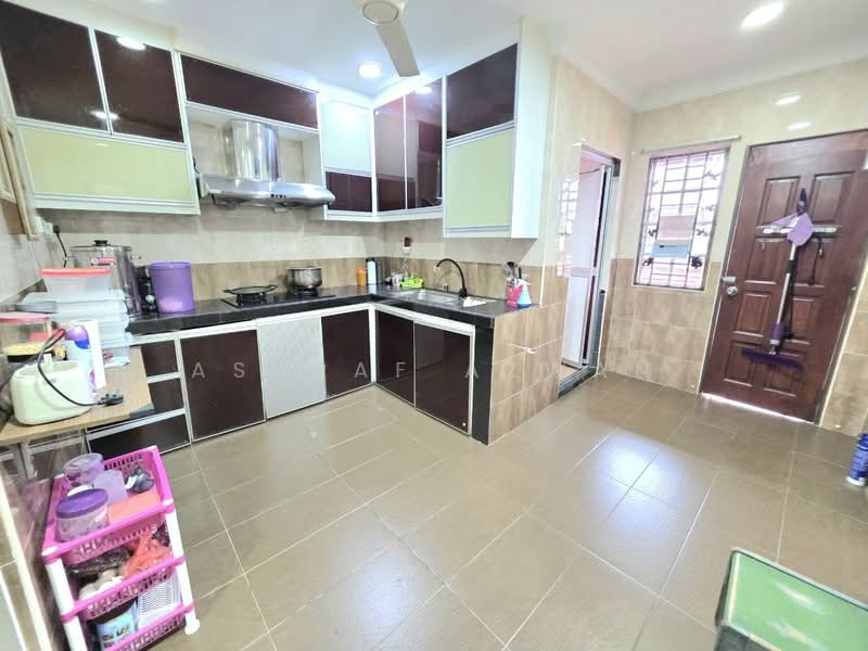 1-storey Terraced House for Sale in Shah Alam (Selangor) - Ashraf Azwan - Kitchen - PropertyGuru.com.my