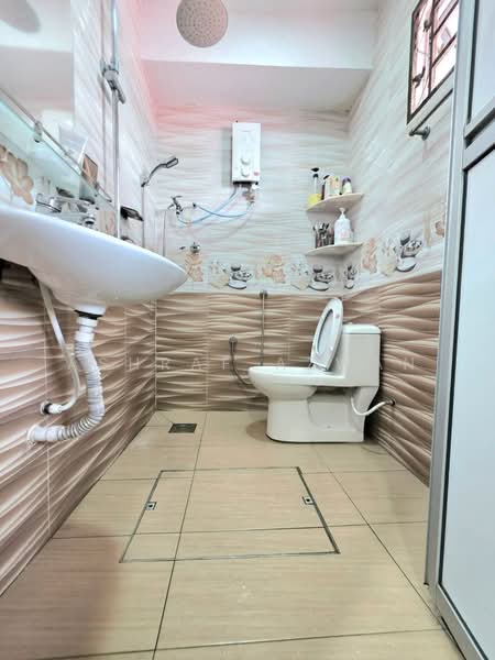 1-storey Terraced House for Sale in Shah Alam (Selangor) - Ashraf Azwan - Bathroom - PropertyGuru.com.my