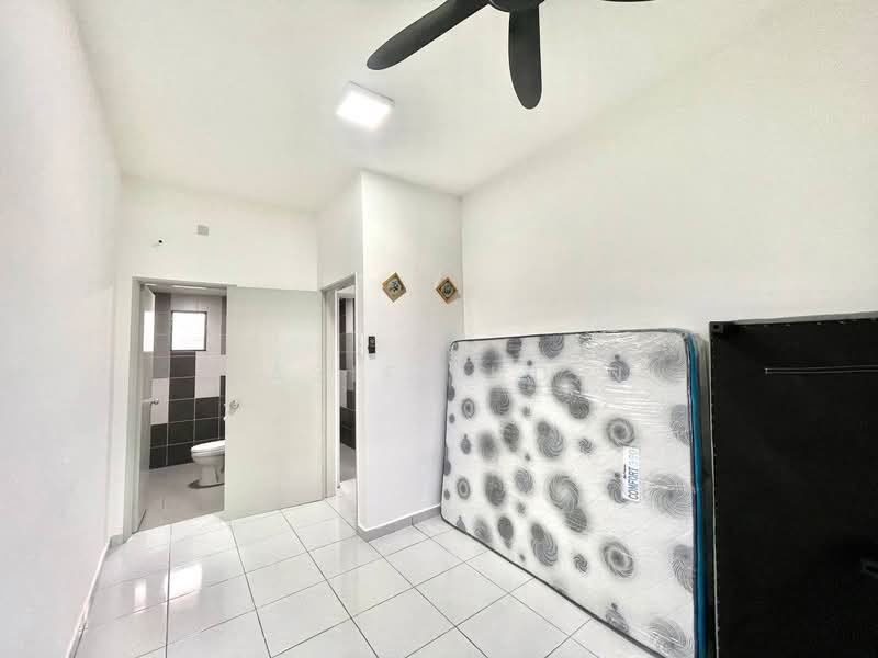 Residensi Mutiara Kajang 2 untuk Untuk Disewa - RM 1,500 /bulan, Apr 2026 - Bathroom - PropertyGuru.com.my