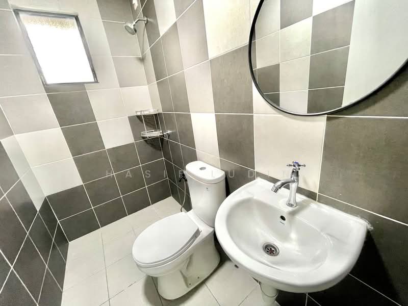 Residensi Mutiara Kajang 2 untuk Untuk Disewa - RM 1,500 /bulan, Apr 2026 - Bathroom - PropertyGuru.com.my