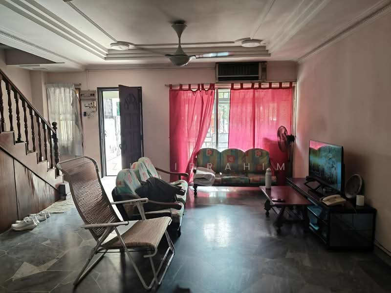 Bandar Baru Ampang untuk Untuk Dijual - RM 580,000, Apr 2026 - Living Room - PropertyGuru.com.my