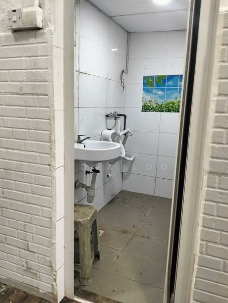 Kedai untuk Dijual di Desa Jaya Kepong (Kepong) - Lydia Loo - Bathroom - PropertyGuru.com.my