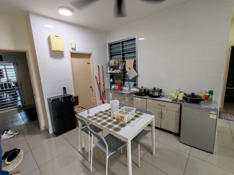 ARC @ Austin Hills untuk Untuk Disewa - RM 1,500 /bulan, Apr 2026 - Kitchen - PropertyGuru.com.my