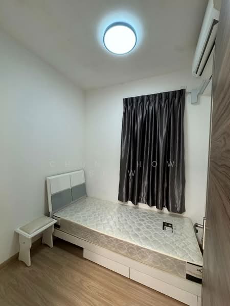 Apartment for Rent at Regalia Park @ Forest City - Chung How Siew - Bedroom - PropertyGuru.com.my