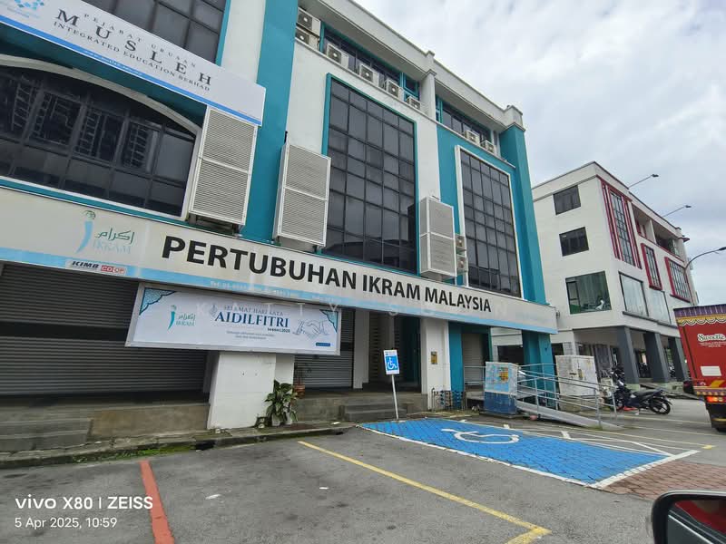 Shop / Office for Sale in Seri Kembangan (Selangor) - Katty Soon - PropertyGuru.com.my