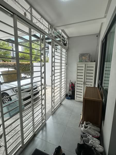 1.5-storey Terraced House for Sale in Desa Melawati (Setapak) - Brackson Loh - Entrance - PropertyGuru.com.my