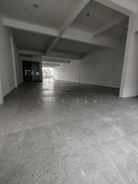 Shop for Rent in Seri Kembangan (Selangor) - Jeff Tan - Interior - PropertyGuru.com.my