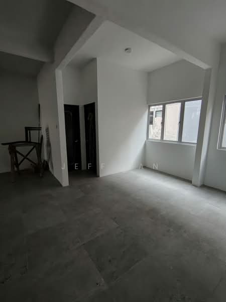 Shop for Rent in Seri Kembangan (Selangor) - Jeff Tan - Interior - PropertyGuru.com.my
