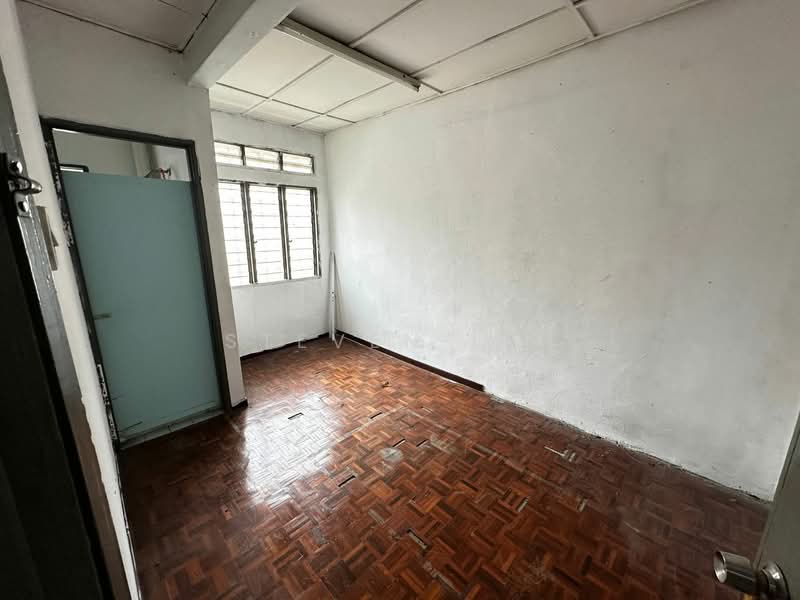 2-storey Terraced House for Sale in Taman Anggerik (Serendah) - Steven Lee - Interior - PropertyGuru.com.my