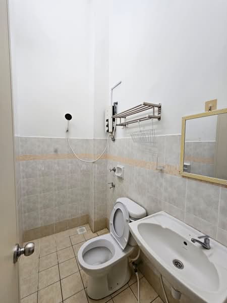 1-storey Terraced House for Rent in Bukit Indah (Iskandar Puteri (Nusajaya)) - Nataine Goh - Bathroom - PropertyGuru.com.my