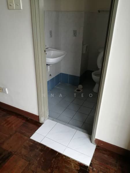 Ridzuan Condominium untuk Untuk Dijual - RM 350,000, Mac 2026 - Bathroom - PropertyGuru.com.my