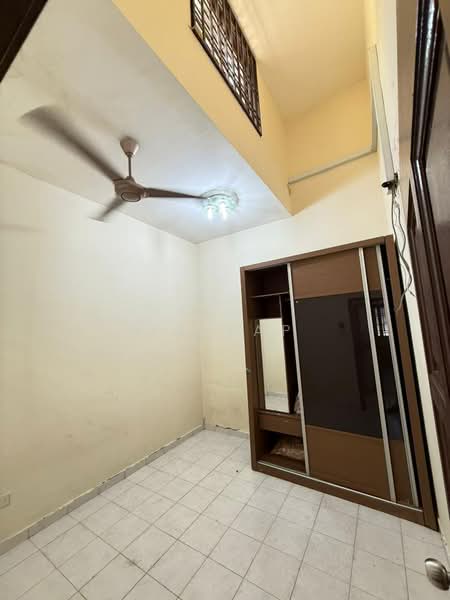 For Sale - Bandar Putra