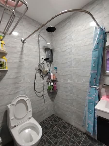 Taman Universiti @ Skudai untuk Untuk Dijual - RM 518,000, Apr 2026 - Bathroom - PropertyGuru.com.my