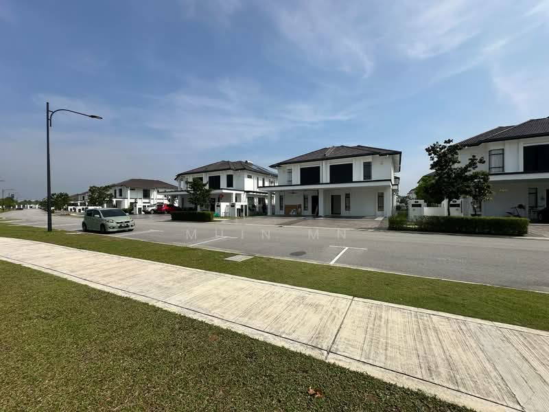 Semi-Detached House for Sale in Shah Alam (Selangor) - Muin Mn - Exterior - PropertyGuru.com.my