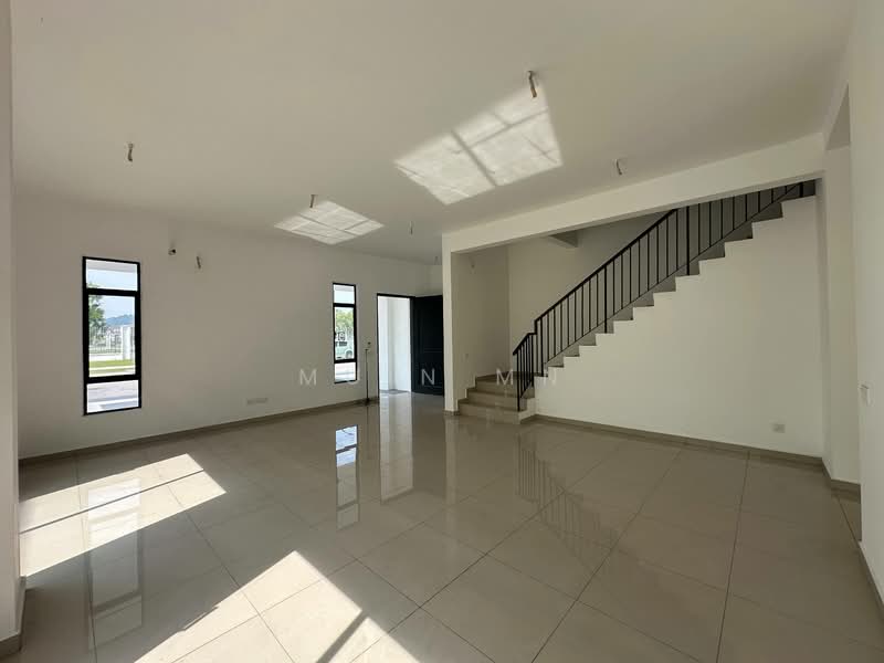 Semi-Detached House for Sale in Shah Alam (Selangor) - Muin Mn - Living Room - PropertyGuru.com.my