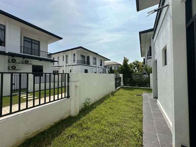 Semi-Detached House for Sale in Shah Alam (Selangor) - Muin Mn - Exterior - PropertyGuru.com.my