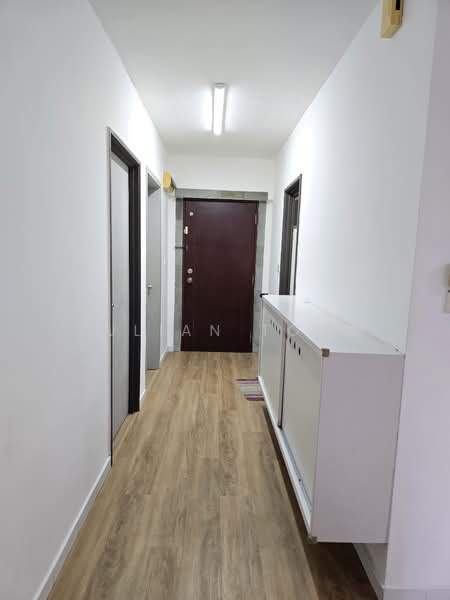 Condominium for Sale at Perdana Exclusive - Julian Tong - Corridor - PropertyGuru.com.my