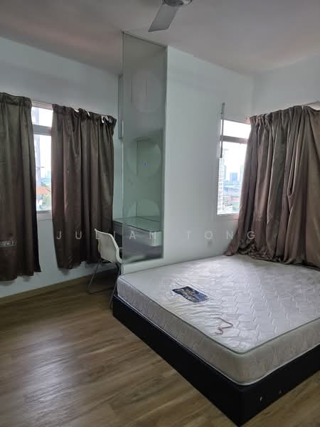 Condominium for Sale at Perdana Exclusive - Julian Tong - Bedroom - PropertyGuru.com.my