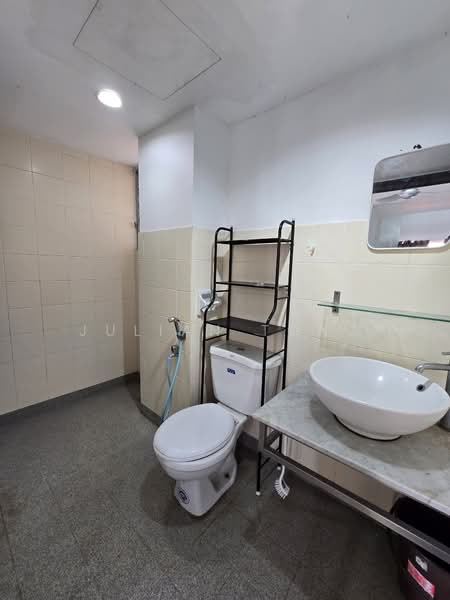 Condominium for Sale at Perdana Exclusive - Julian Tong - Bathroom - PropertyGuru.com.my