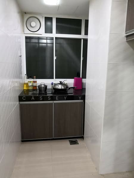 Apartment for Sale at Megaria Tulip - Cassey Yong - Kitchen - PropertyGuru.com.my