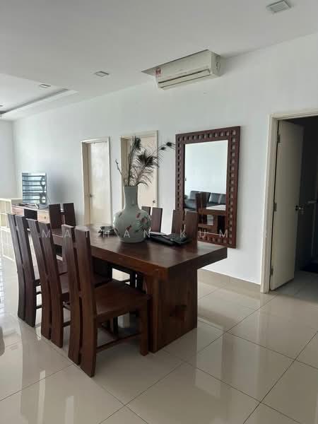 Nusa Heights (Nusa Puncak) untuk Untuk Disewa - RM 2,200 /bulan, Mac 2026 - Dining Room - PropertyGuru.com.my
