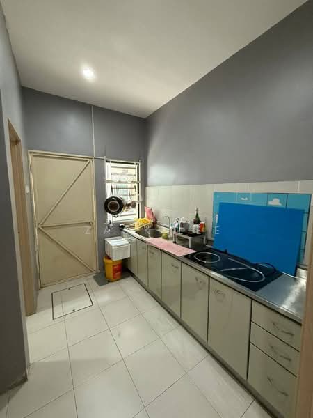 Taman Mesra Permai untuk Untuk Dijual - RM 850,000, Mac 2026 - Kitchen - PropertyGuru.com.my