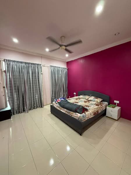 Taman Mesra Permai untuk Untuk Dijual - RM 850,000, Mac 2026 - Bedroom - PropertyGuru.com.my