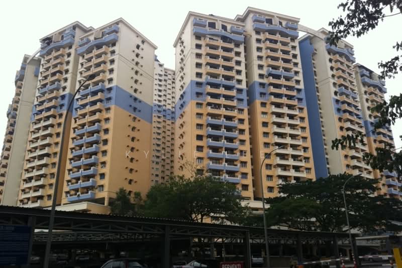 Condominium for Rent at Vista Komanwel A - Kylie Lee - Exterior - PropertyGuru.com.my