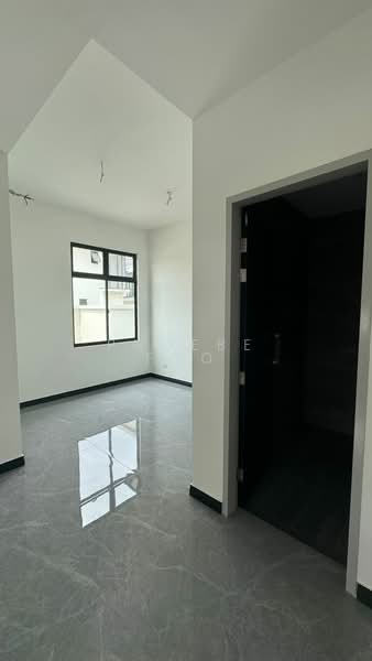 Semi-Detached House for Sale in Setia Tropika (Johor Bahru) - Phoebe Foo - Interior - PropertyGuru.com.my