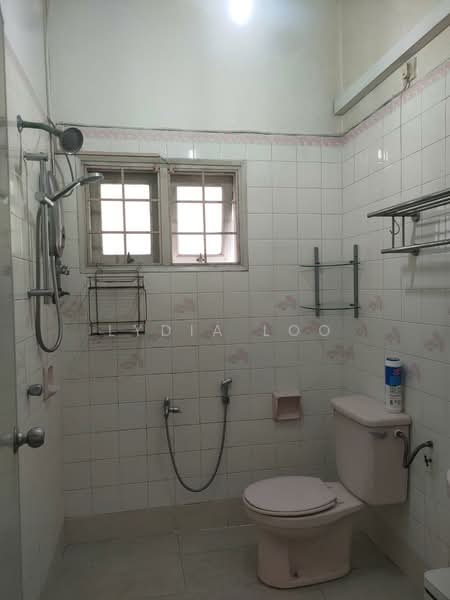 2-storey Terraced House for Rent in Usj 9 (Subang Jaya) - Lydia Loo - Bathroom - PropertyGuru.com.my