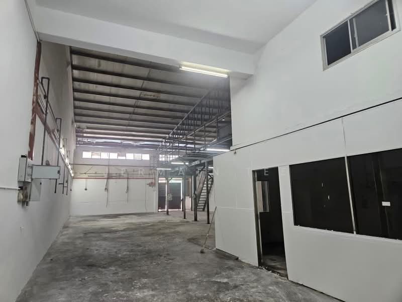 Terrace Factory for Rent in Taman Perindustrian Cemerlang (Ulu Tiram) - Jermain Tee - Interior - PropertyGuru.com.my