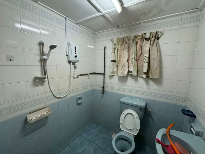 Condominium for Rent at Cypress Condominium - Cheery Cheong - Bathroom - PropertyGuru.com.my