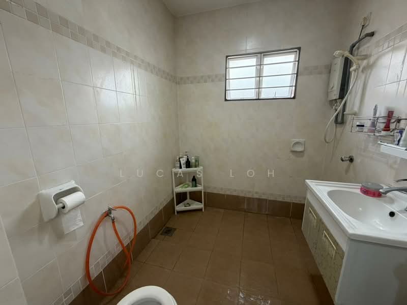 2-storey Terraced House for Sale in Taman Puchong Hartamas (Puchong) - Lucas Loh - Bathroom - PropertyGuru.com.my