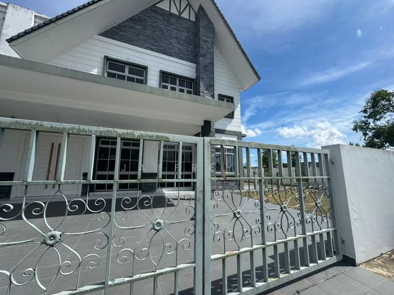 Semi-Detached House for Sale in Taman Ekoflora (Johor Bahru) - Jaffrey . - PropertyGuru.com.my