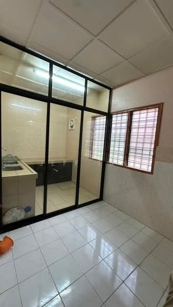 1-storey Terraced House for Rent in Bercham (Ipoh) - Jeff Tan - Kitchen - PropertyGuru.com.my