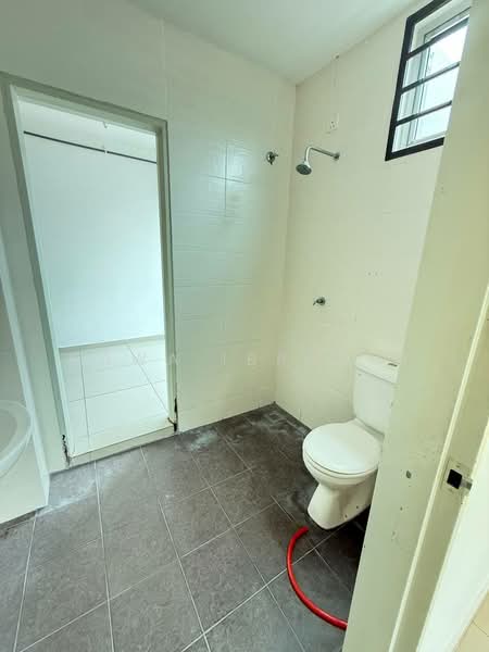 Nusari Aman 2 Bandar Sri Sendayan untuk Untuk Dijual - RM 640,000, Apr 2026 - Bathroom - PropertyGuru.com.my