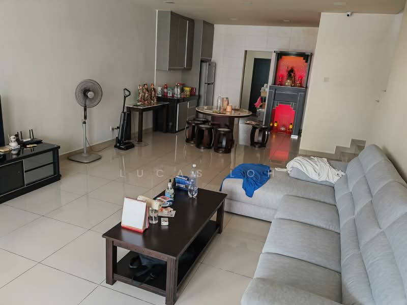 Townhouse for Sale in 16 Sierra (Puchong) - Lucas Loh - Living Room - PropertyGuru.com.my