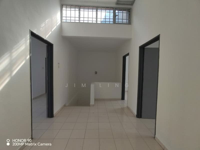 2-storey Terraced House for Sale in Bandar Bukit Tinggi 2 (Klang) - Jim Ling - Corridor - PropertyGuru.com.my